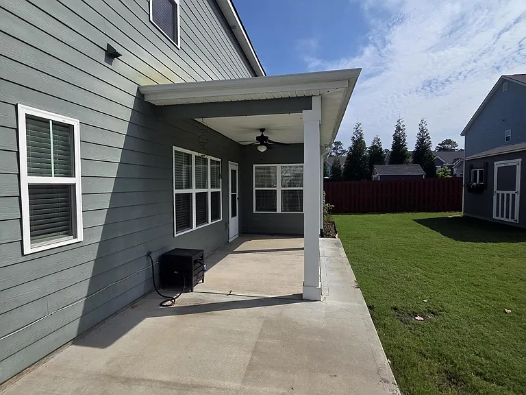 2105 Thornbury Cv — Photo 43