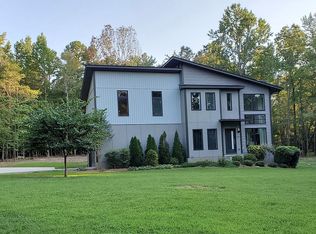 639 Lochaven Rd, Waxhaw, NC 28173