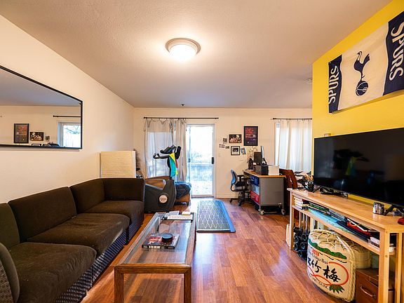 4th image of 560A 3rd Ave