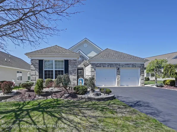 9 Balmoral Drive, Jackson, NJ 08527