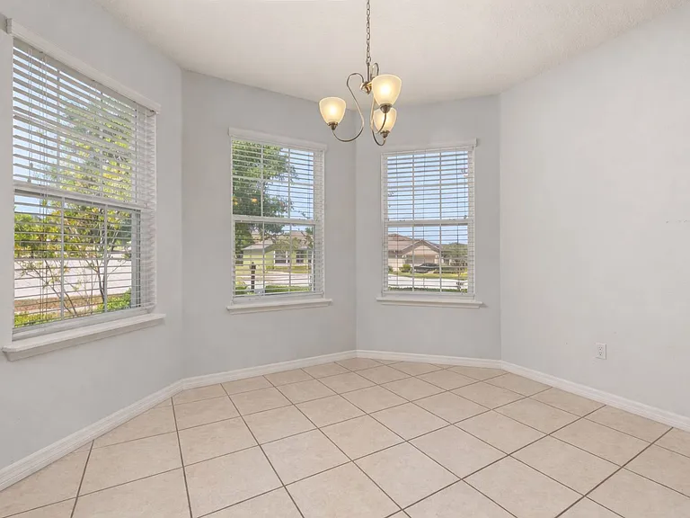 6018 Fallglow Ln — Photo 4