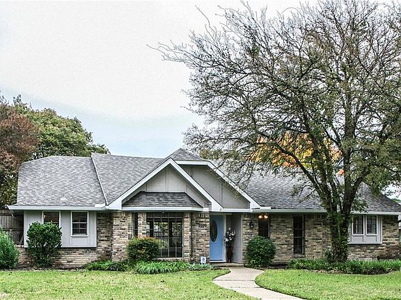 2nd image of 2229 Vickers Dr