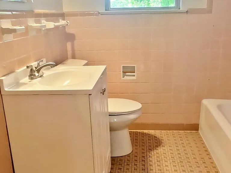 8725 Gaston Pkwy #C — Photo 9