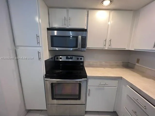 Coral Key Condo — Photo 4