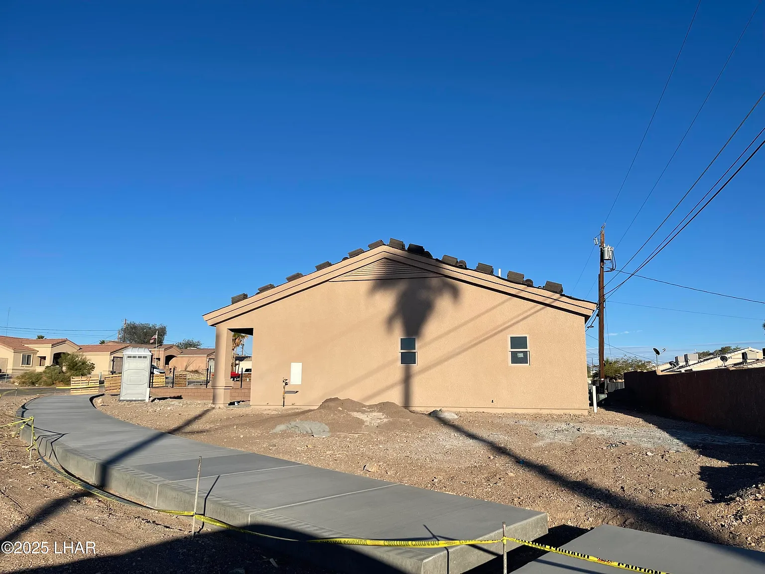 2 bed, 2.0 bath, 800 sqft, $1,600 — Photo 3