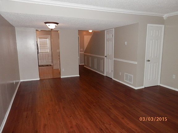 4th image of 901 Olmstead Dr APT 36