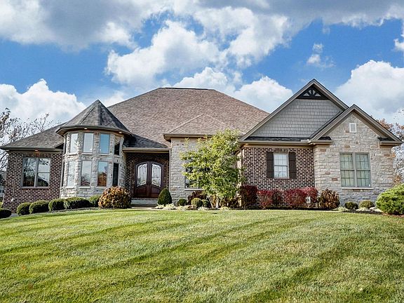 3rd image of 6019 Winding Creek Blvd