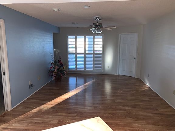 3rd image of 5422 Brandy Cir W