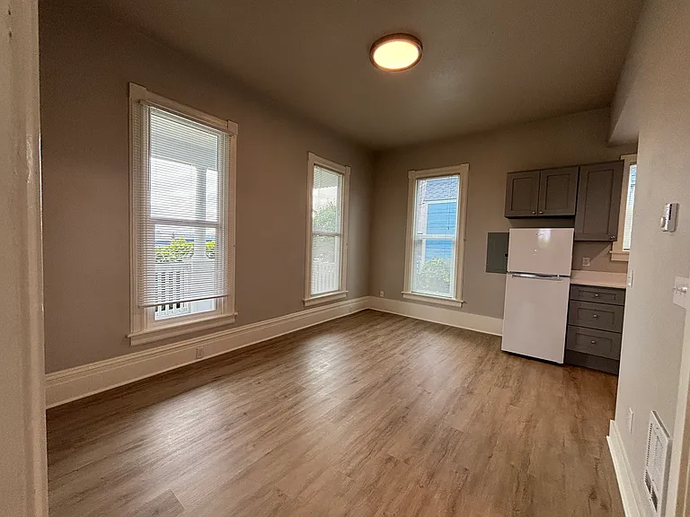1224 N I St #101 — Photo 9