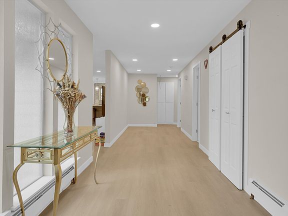 3rd image of 4422 108th Ave E #1