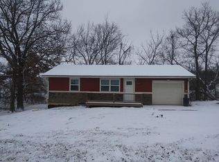 207 1/2 SE East Division Rd, Knob Noster, MO 65336