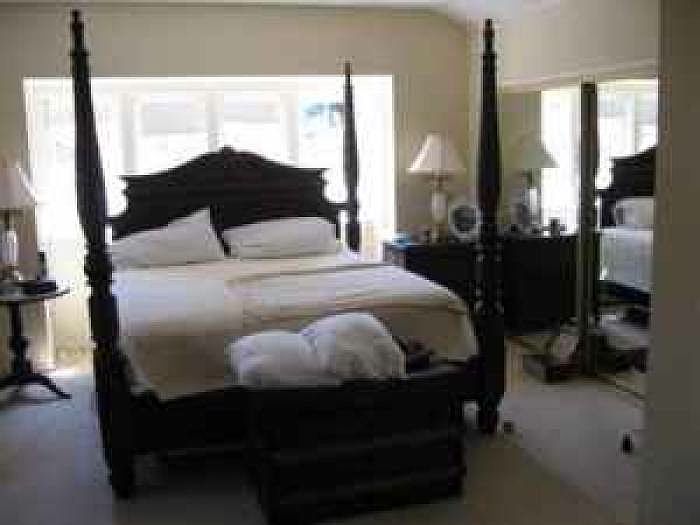 Taft Apartment