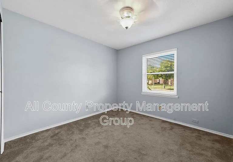 1305 Clark Trl — Photo 12