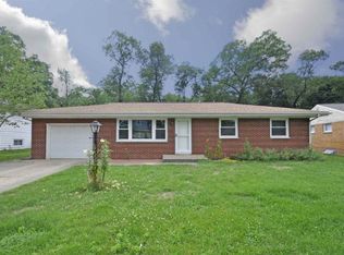 19151 Wedgewood Dr, South Bend, IN