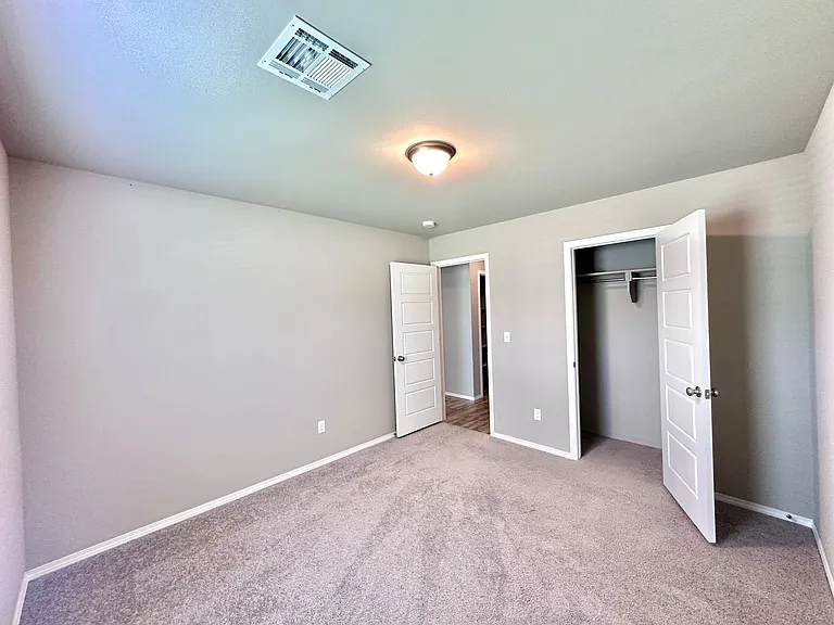 3706 S 13th Pl — Photo 15