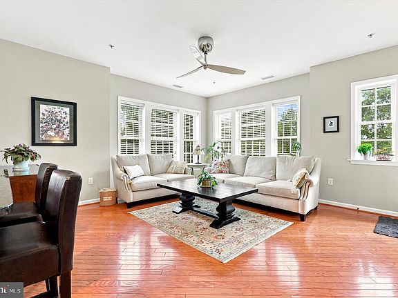 2nd image of 6107 Lilac Ct