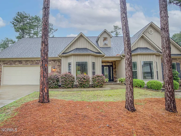 237 Rothbury Dr — Photo 1