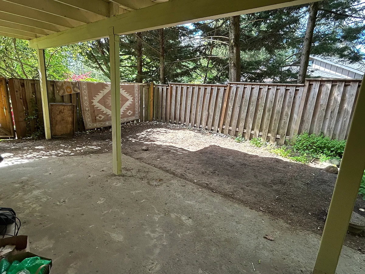 Building Photo - 17190 Westview Dr