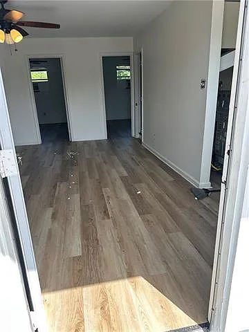 2 bed, 1.0 bath, 700 sqft, $1,200 — Photo 3