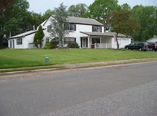 5 Lawton Rd, Marlboro, NJ 07746