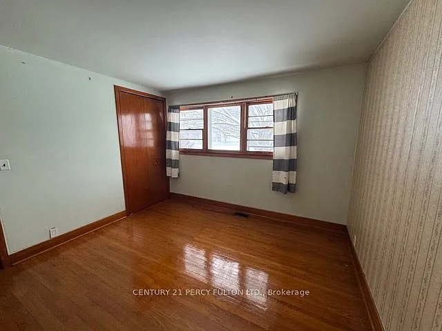 71 Prince Of Wales Dr #MAIN — Photo 13