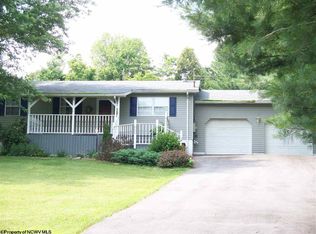 152 Hammond Rd, Fairmont, WV 26554