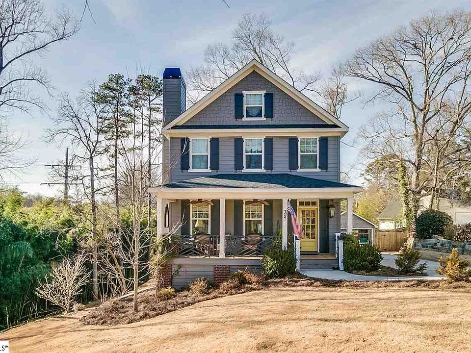 1st image of 32 Waccamaw Cir