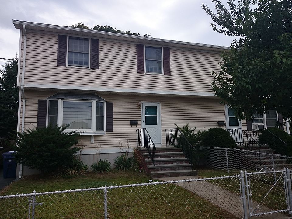 2nd image of 275 Everett St
