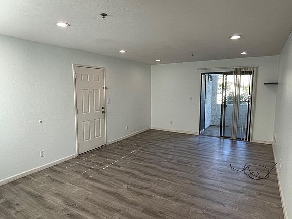 3rd image of 880 E Fremont Ave APT 428