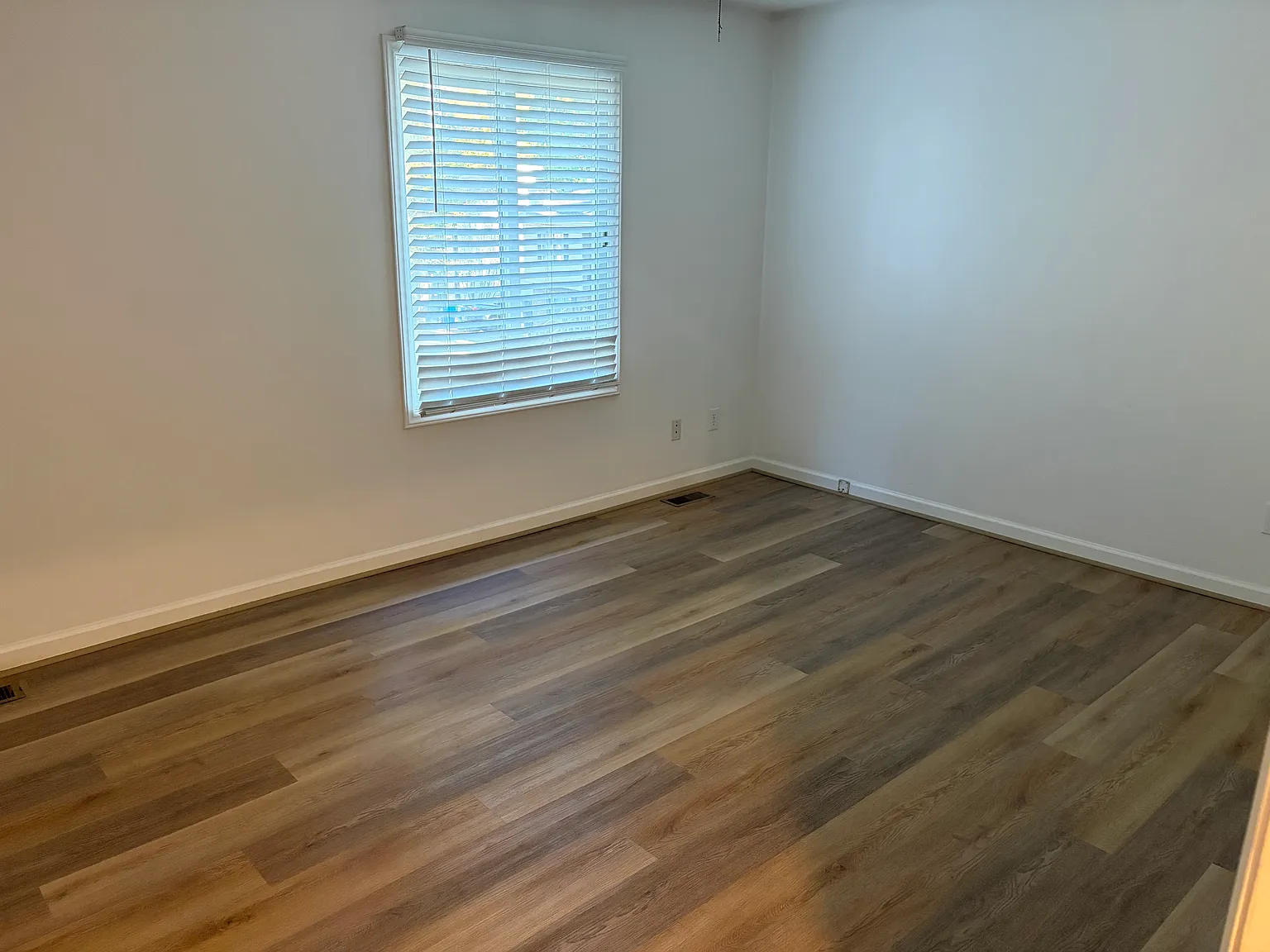 2 bed, 1.5 bath, 1150 sqft, $1,495 — Photo 4