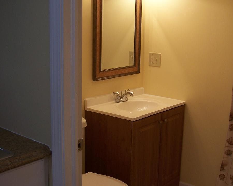 1224 Farmington Ave Berlin CT Zillow