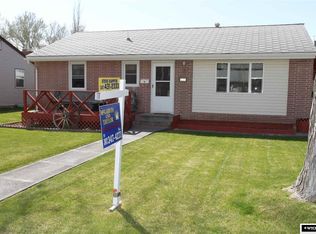 409 East Ln, Worland, WY 82401