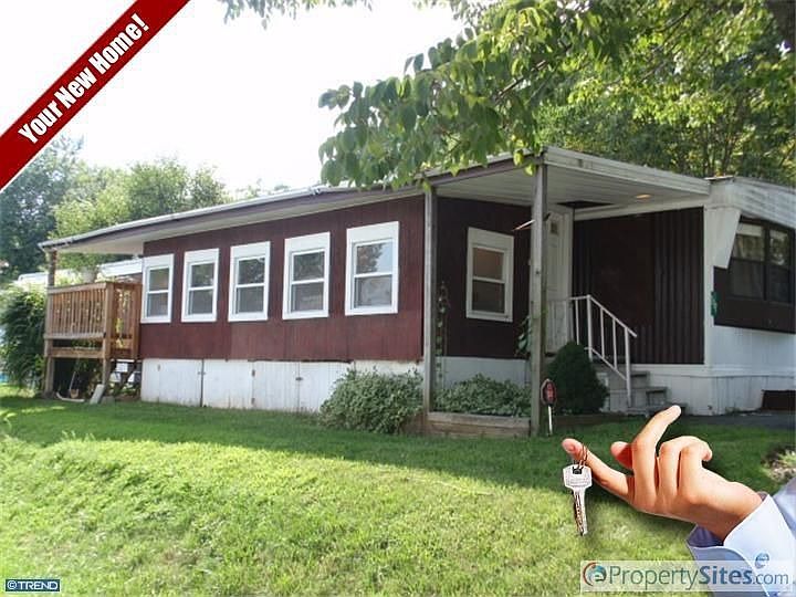 1st image of 237 Lexington Dr