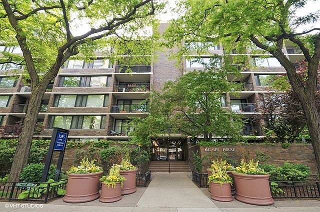 1st image of 1555 N Sandburg Ter APT 109K