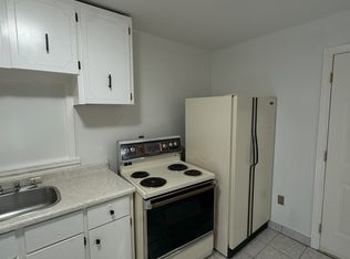 314 Bruce Ave #4, Windsor, ON N9A 4W5