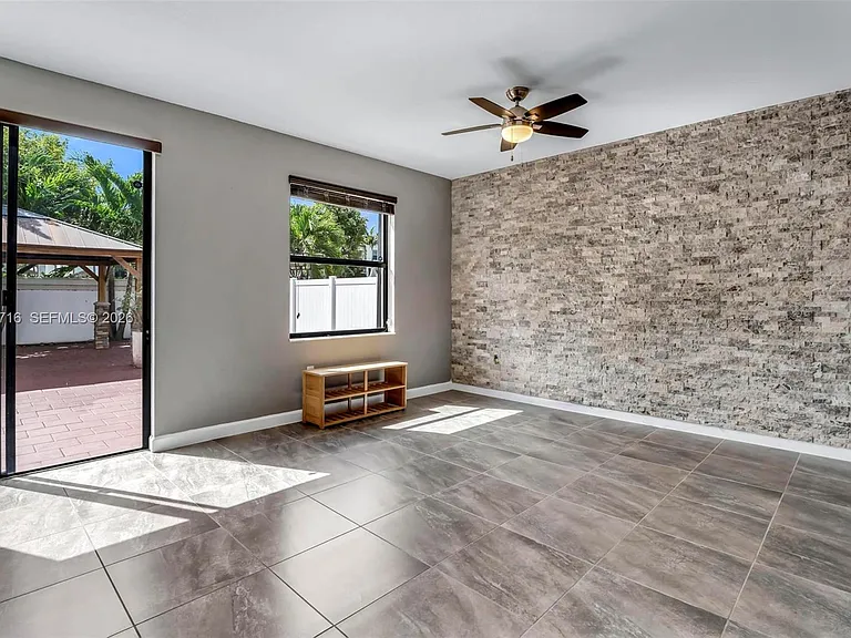 3440 W 100th Ter — Photo 15