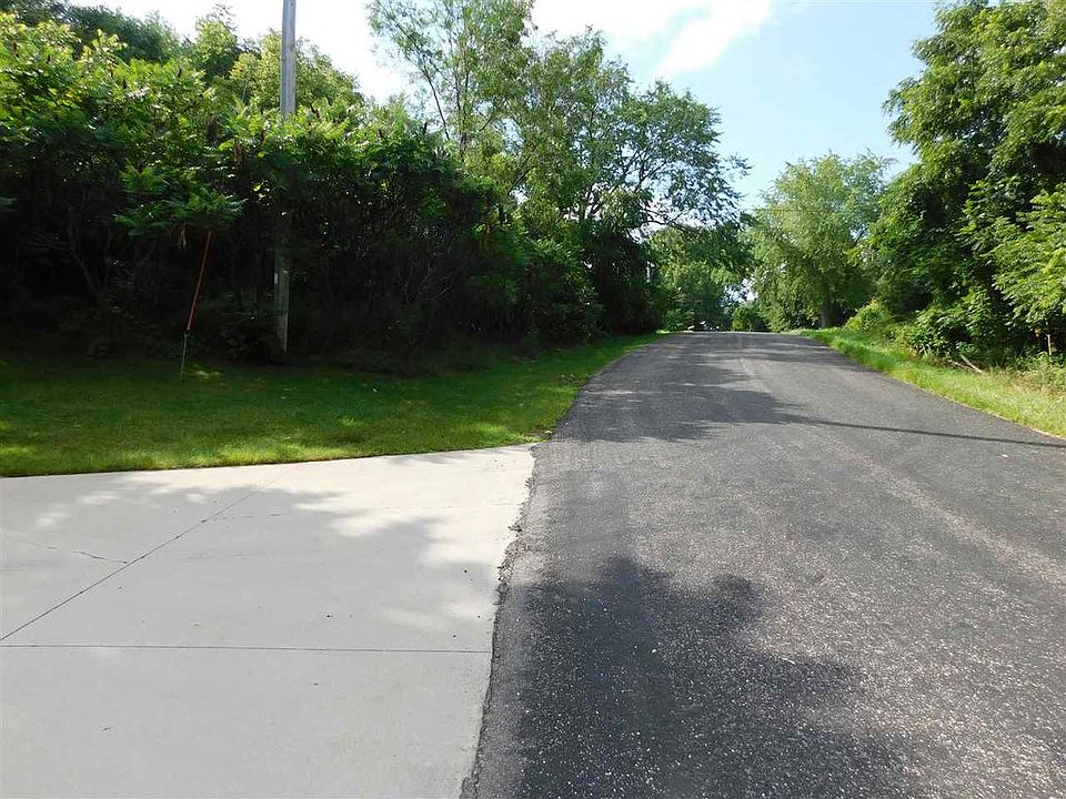 2nd image of Eleanore Ln