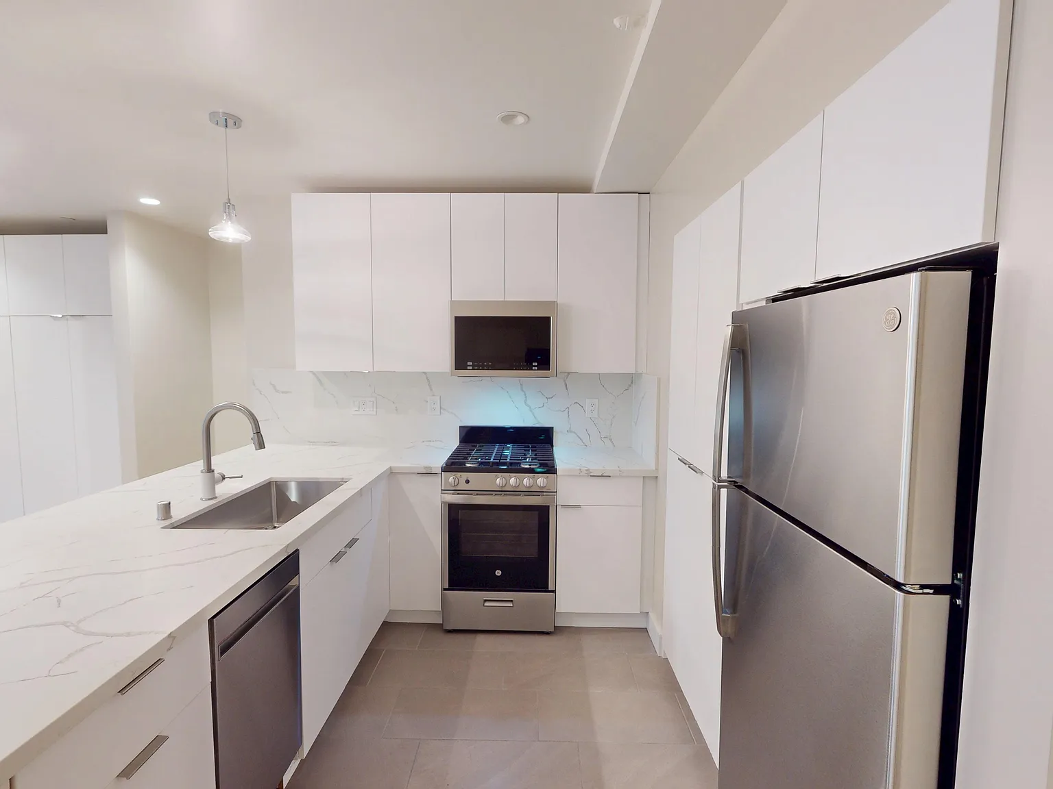 845 California Street — Photo 3