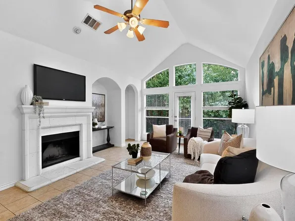 7201 Middleburg Dr, Plano, TX 75074