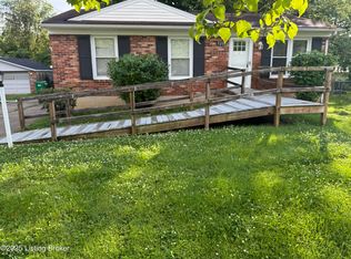9208 Fawnridge Pl, Louisville, KY 40229