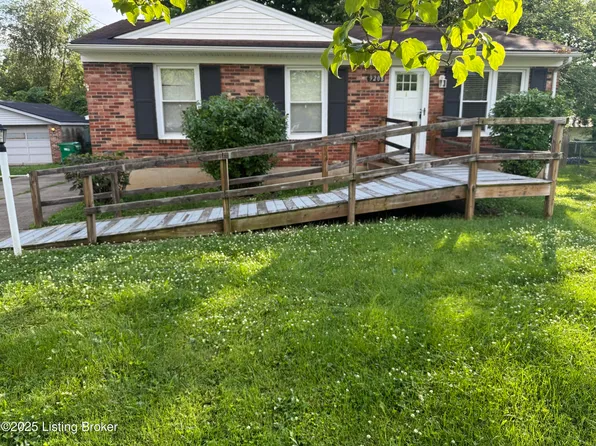 9208 Fawnridge Pl, Louisville, KY 40229