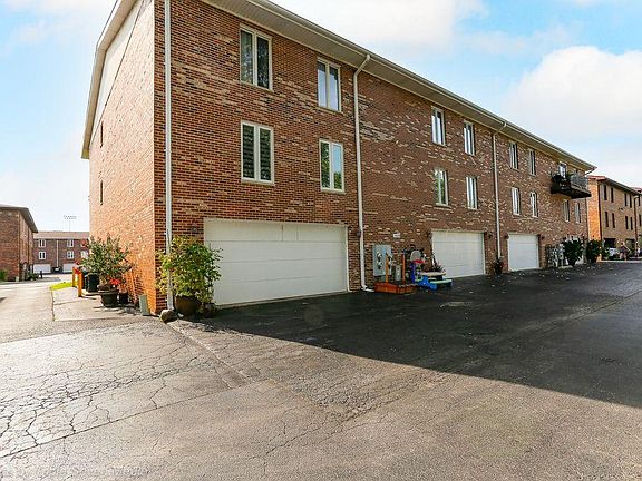 3rd image of 11318 Moraine Dr #G