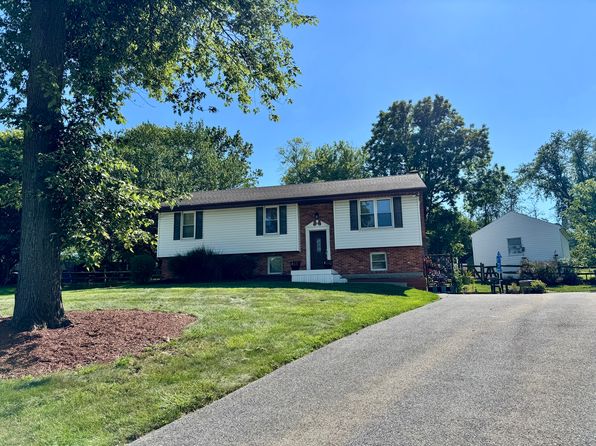 1407 Valley Ln