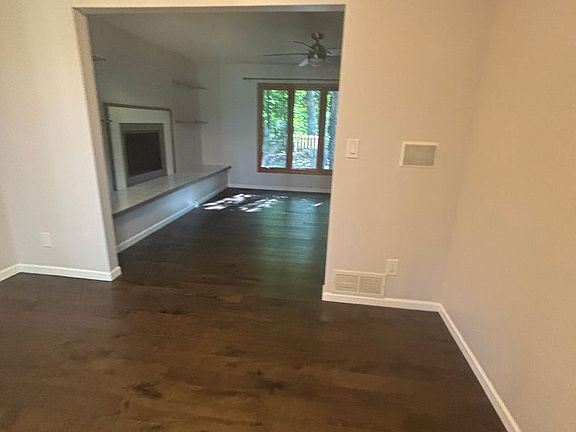 5th image of 2467 E Potter Rd