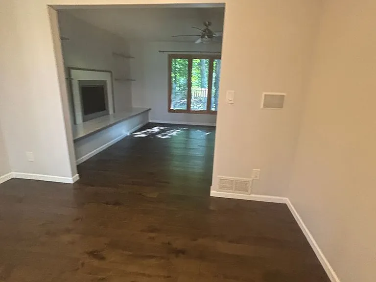 2467 E Potter Rd — Photo 5