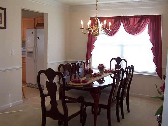 Formal Dining room with Crown & Chair rail molding