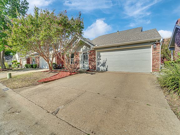 3rd image of 3021 Waterfront Cir