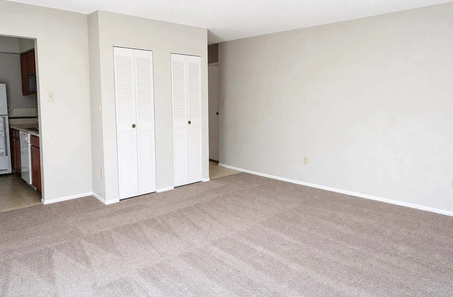 1 bed, $989 — Photo 3