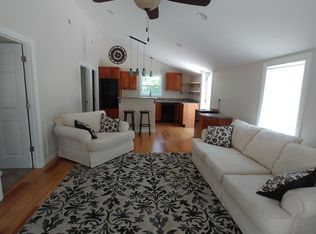 4430 N Hinkson Creek Rd, Columbia, MO 65202