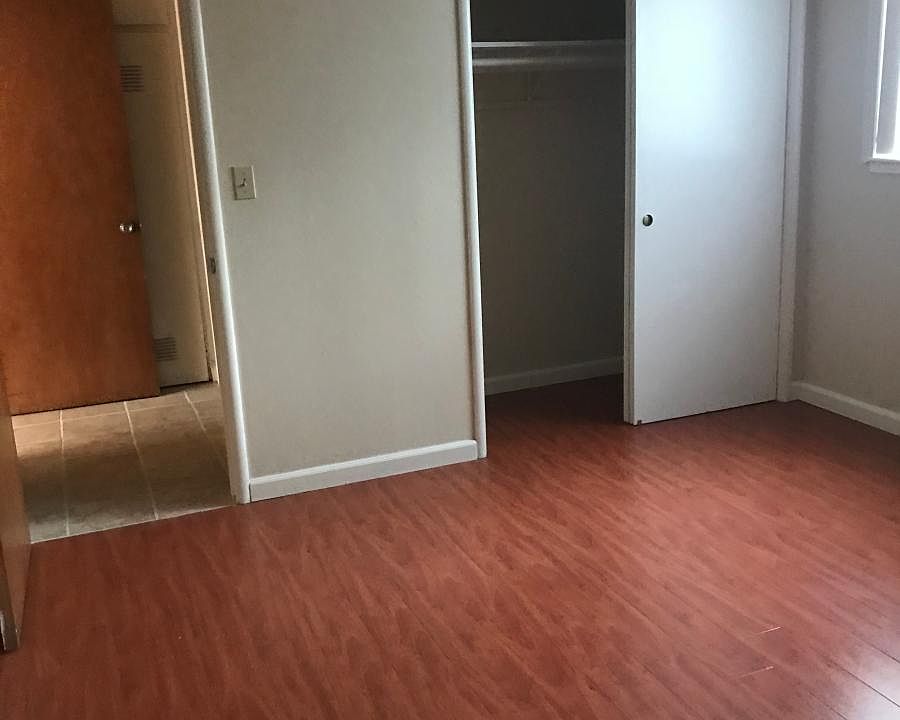 2nd image of 616 S 8th St APT 1